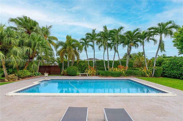 16701 SW 84th Court, Palmetto Bay, FL 33157