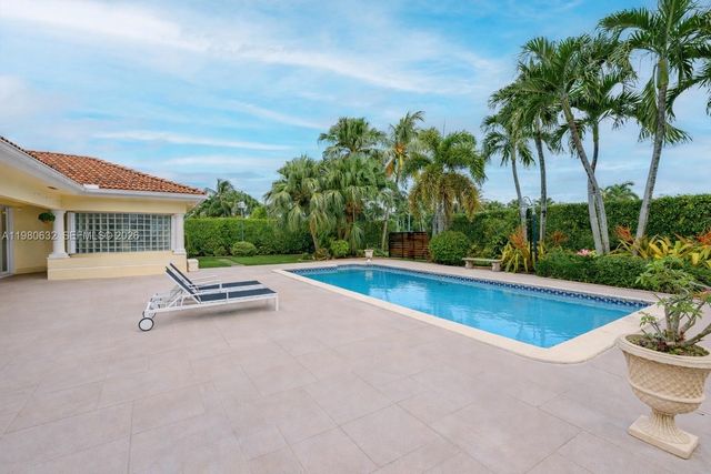 16701 SW 84th Court, Palmetto Bay, FL 33157