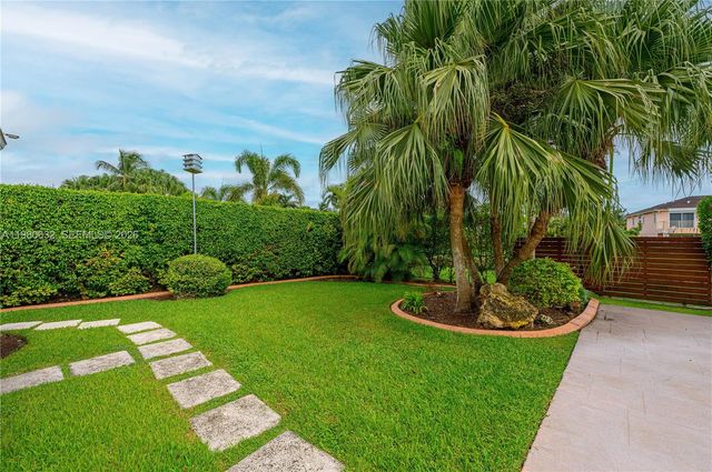 16701 SW 84th Court, Palmetto Bay, FL 33157