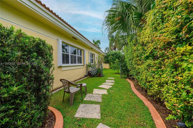16701 SW 84th Court, Palmetto Bay, FL 33157