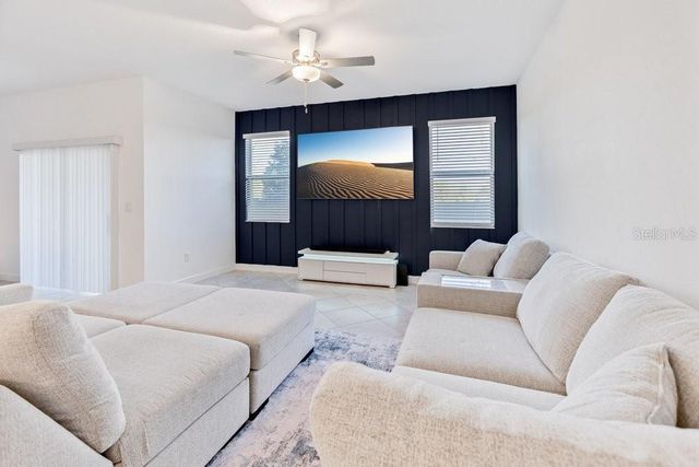 8241 CORNER PINE WAY, New Port Richey, FL 34655