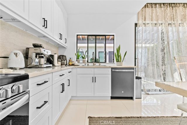 1918 N Maple, Burbank, CA 91505