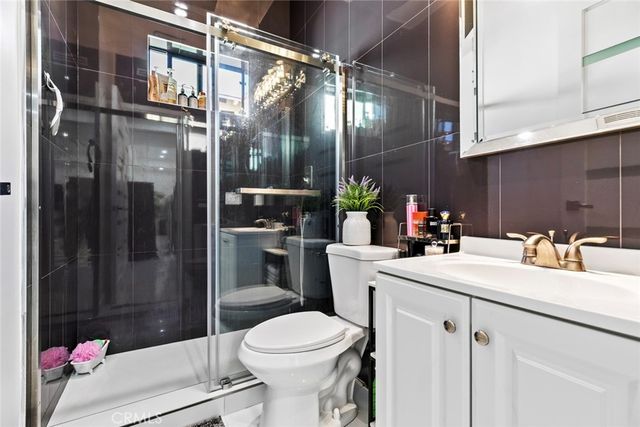 1918 N Maple, Burbank, CA 91505