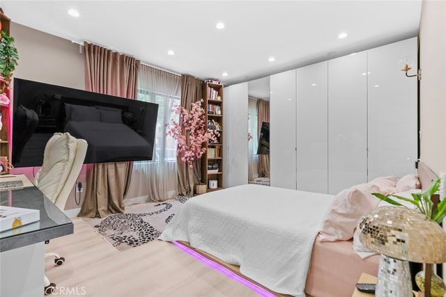 1918 N Maple, Burbank, CA 91505