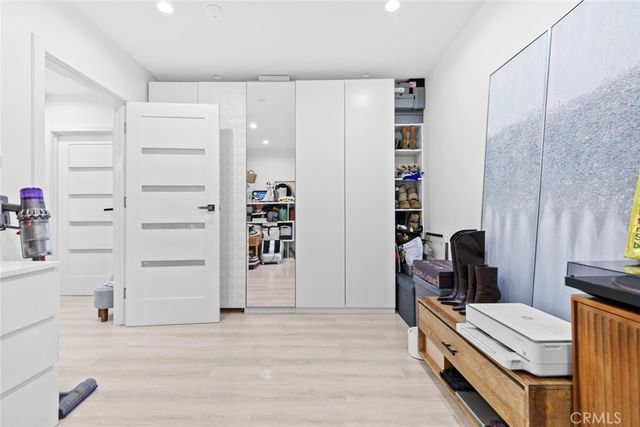 1918 N Maple, Burbank, CA 91505