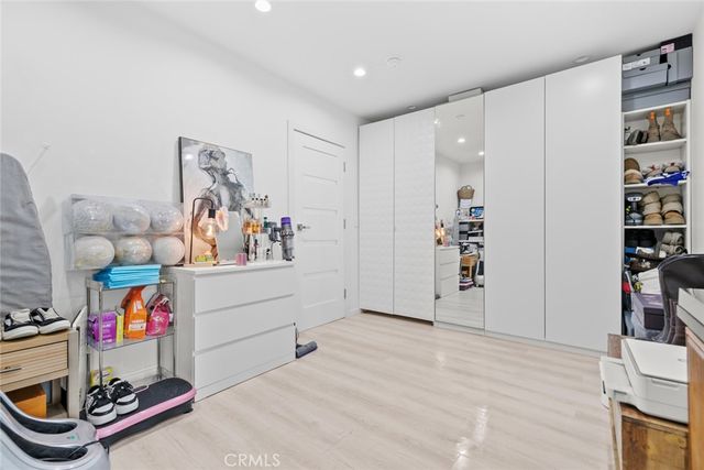 1918 N Maple, Burbank, CA 91505