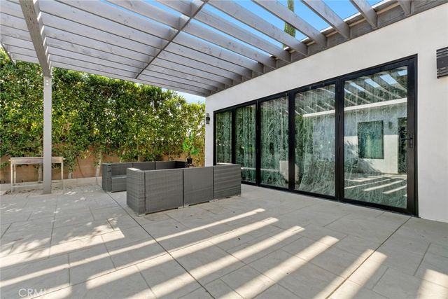 1918 N Maple, Burbank, CA 91505