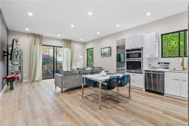 1918 N Maple, Burbank, CA 91505