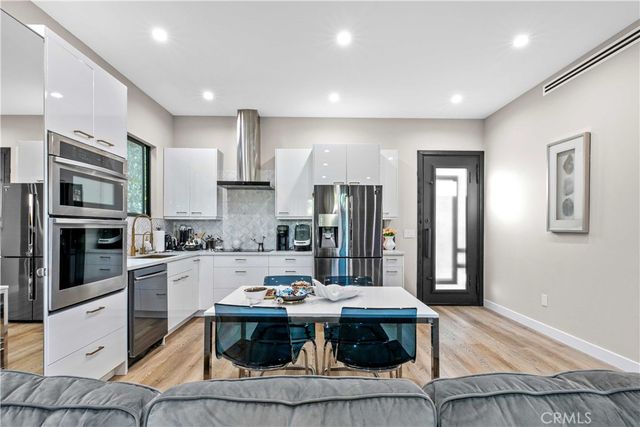 1918 N Maple, Burbank, CA 91505