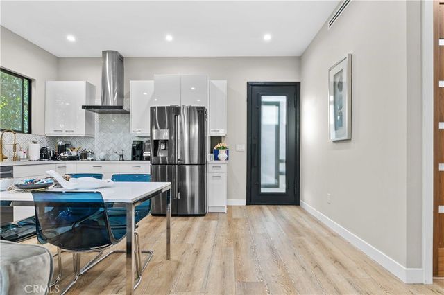 1918 N Maple, Burbank, CA 91505