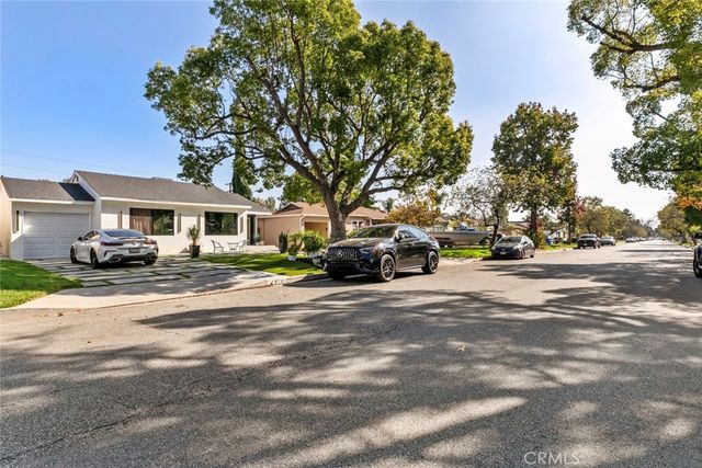 1918 N Maple, Burbank, CA 91505