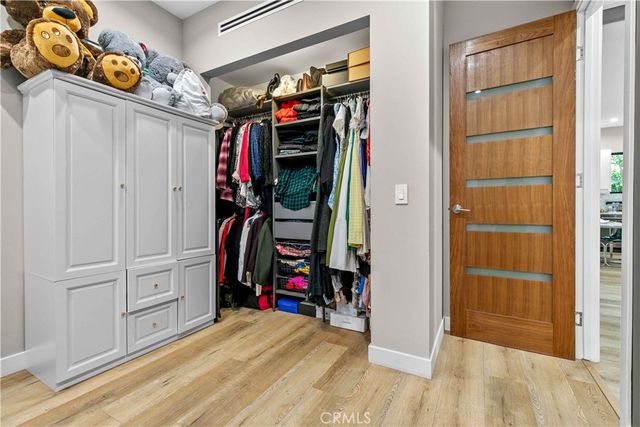 1918 N Maple, Burbank, CA 91505