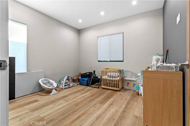 1918 N Maple, Burbank, CA 91505