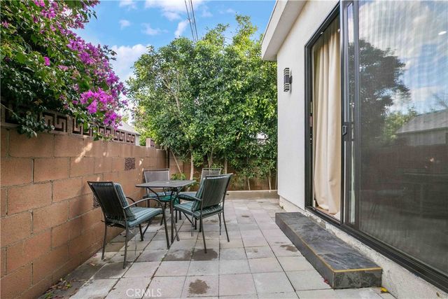 1918 N Maple, Burbank, CA 91505