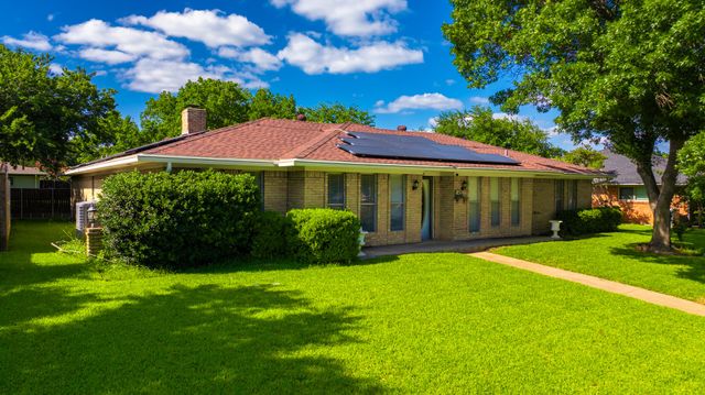 1241 College Parkway, Lewisville, TX 75077