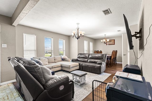 1241 College Parkway, Lewisville, TX 75077
