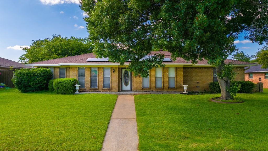 1241 College Parkway, Lewisville, TX 75077