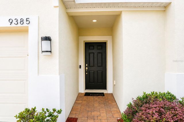 9385 LA SALLE STREET, Groveland, FL 34736