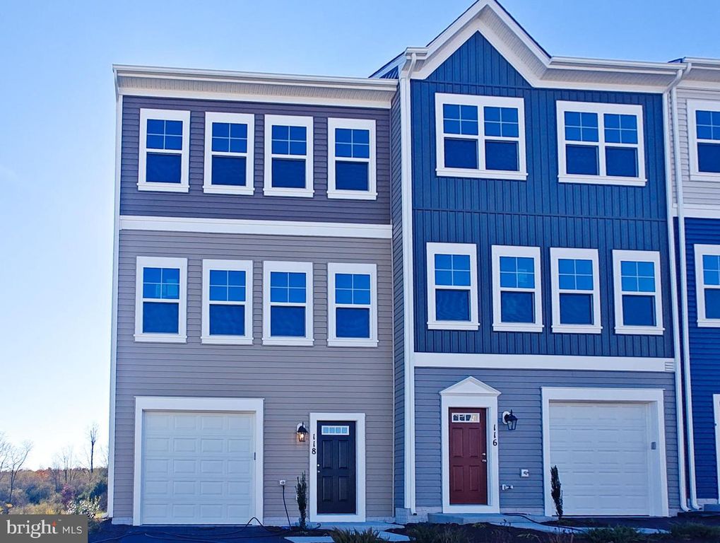 118 NORLAND KNOLL DR, Stephenson, VA 22656