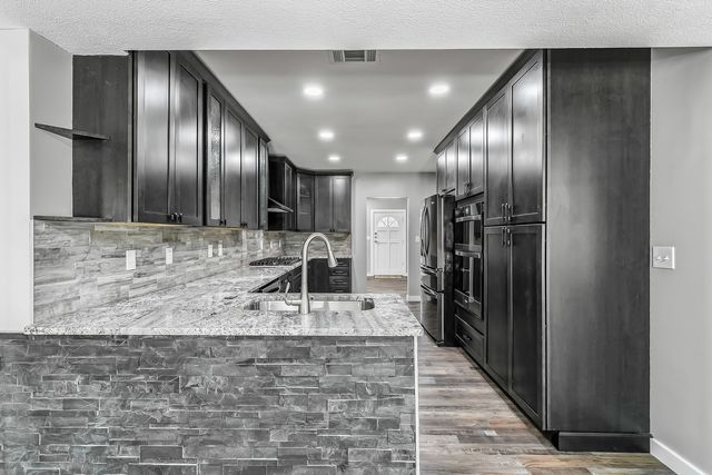 2908 26th Street, Moline, IL 61265