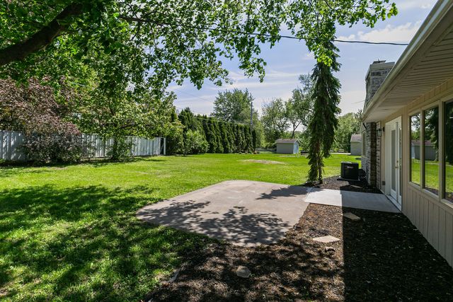 2908 26th Street, Moline, IL 61265