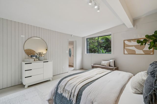 2835 Morley Dr, Oakland, CA 94611