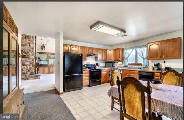 344 HALLMAN MILL RD, Phoenixville, PA 19460