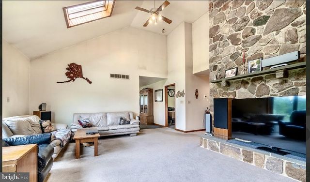 344 HALLMAN MILL RD, Phoenixville, PA 19460