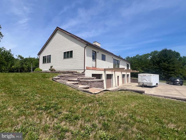 344 HALLMAN MILL RD, Phoenixville, PA 19460