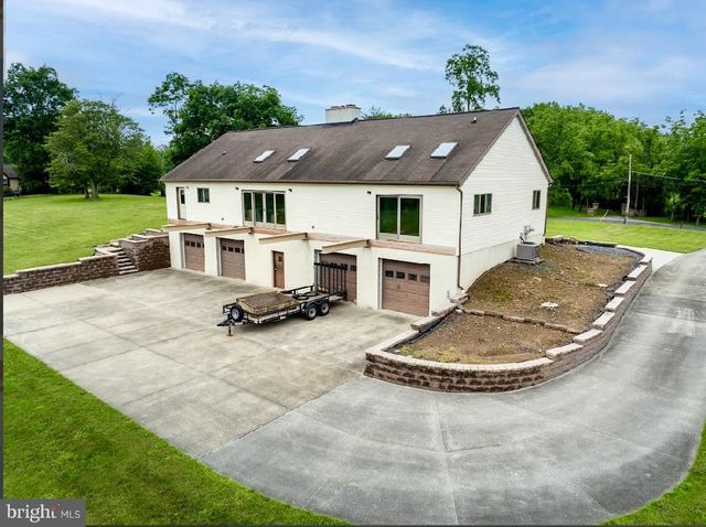344 HALLMAN MILL RD, Phoenixville, PA 19460