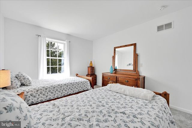 323 HILL ST, Mount Joy, PA 17552