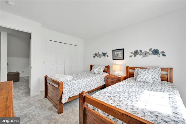 323 HILL ST, Mount Joy, PA 17552