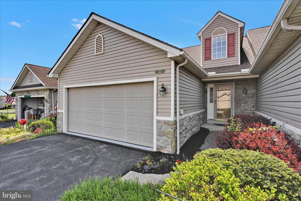 323 HILL ST, Mount Joy, PA 17552