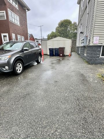 29 Nichols 1, Everett, MA 02149