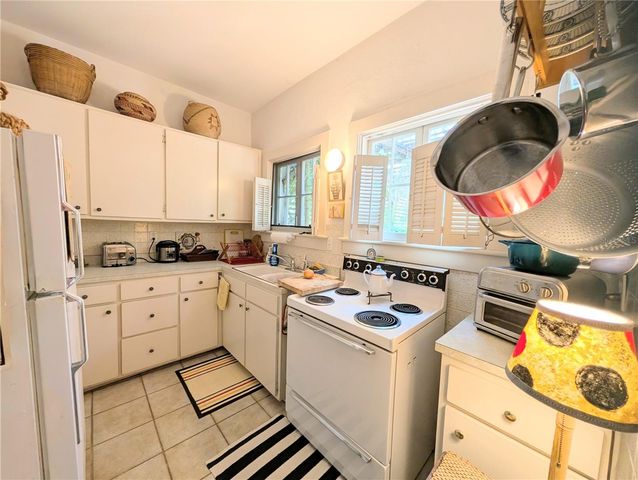 1701 SIESTA DRIVE, Sarasota, FL 34239