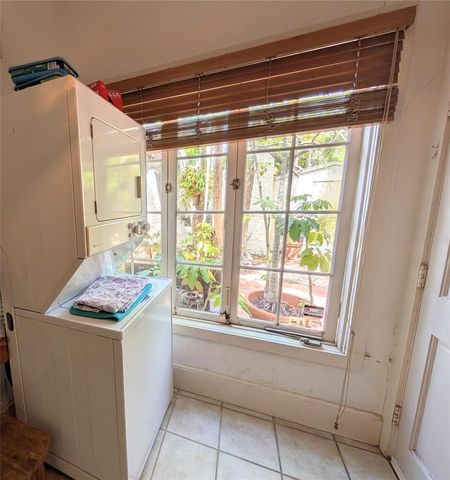 1701 SIESTA DRIVE, Sarasota, FL 34239