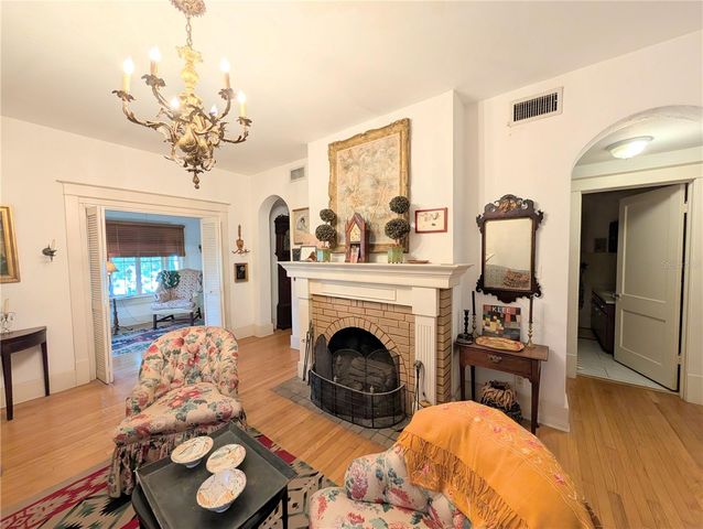 1701 SIESTA DRIVE, Sarasota, FL 34239