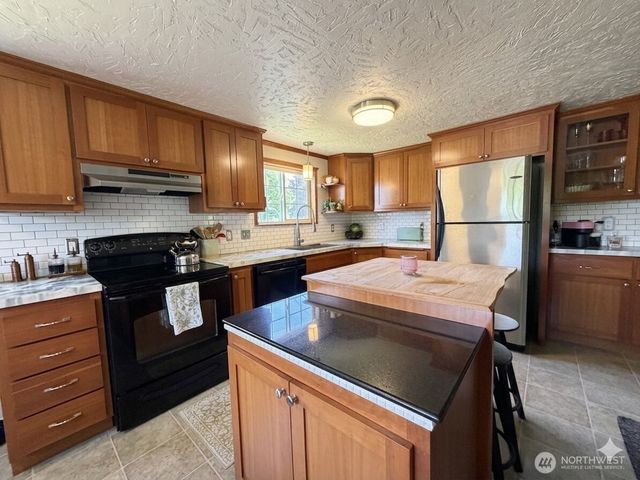 260 Lincoln Avenue E, Tenino, WA 98589