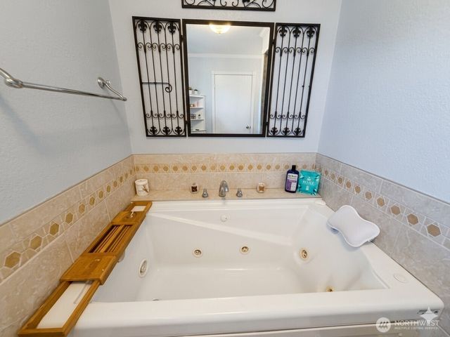 260 Lincoln Avenue E, Tenino, WA 98589