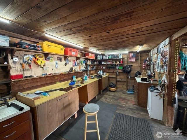 260 Lincoln Avenue E, Tenino, WA 98589