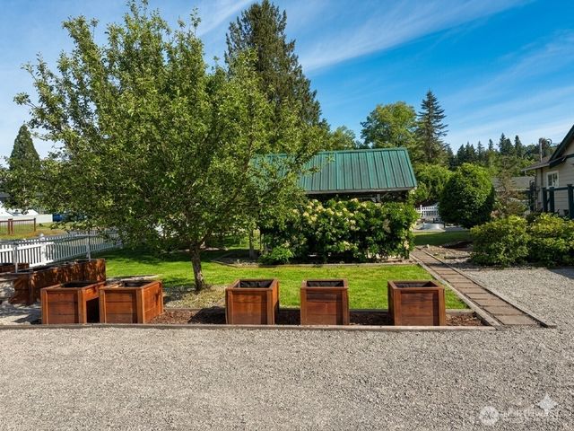 260 Lincoln Avenue E, Tenino, WA 98589