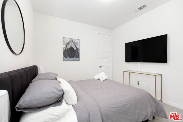 768 Daniel Freeman Circle, Inglewood, CA 90301