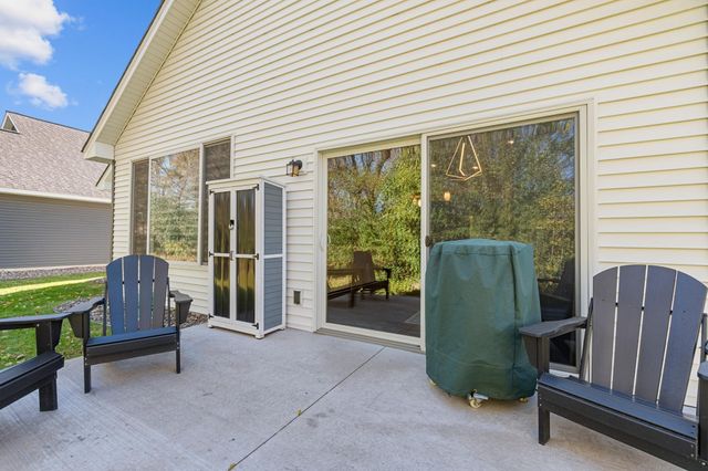 1017 109th Court NE, Blaine, MN 55434