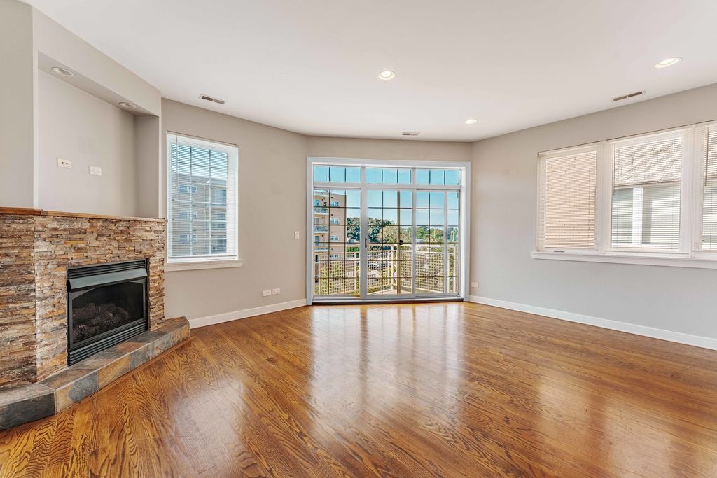 7930 W Grand Avenue 3W, Elmwood Park, IL 60707 — photo 2
