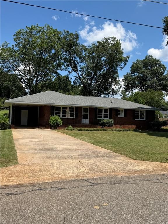 41 Larkwood Circle, Cartersville, GA 30120
