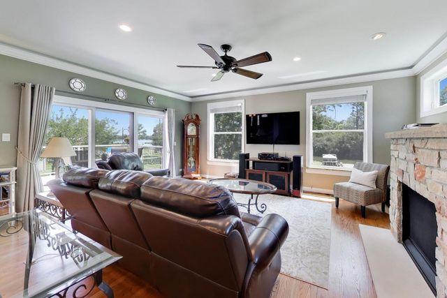 36785 N Lake Street, Ingleside, IL 60041
