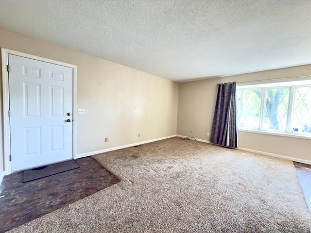 243 Winifred Street E, Saint Paul, MN 55107