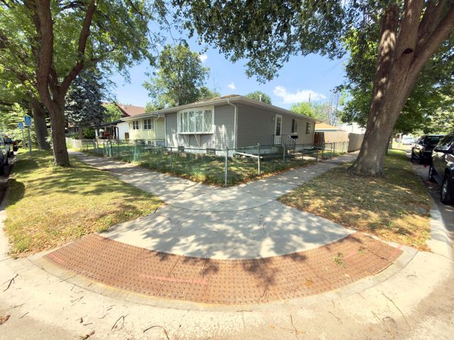 243 Winifred Street E, Saint Paul, MN 55107