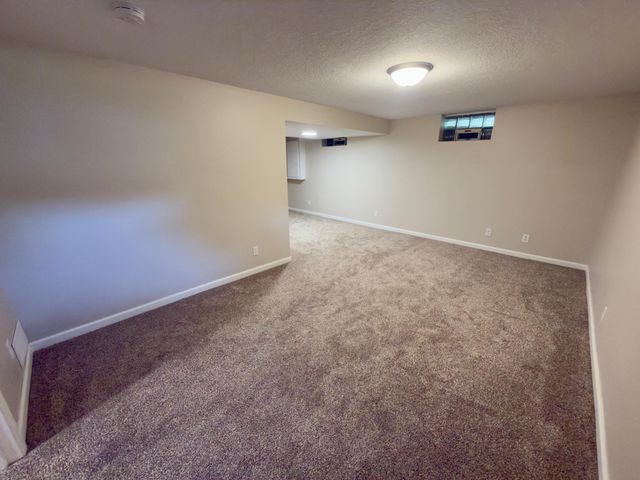 243 Winifred Street E, Saint Paul, MN 55107