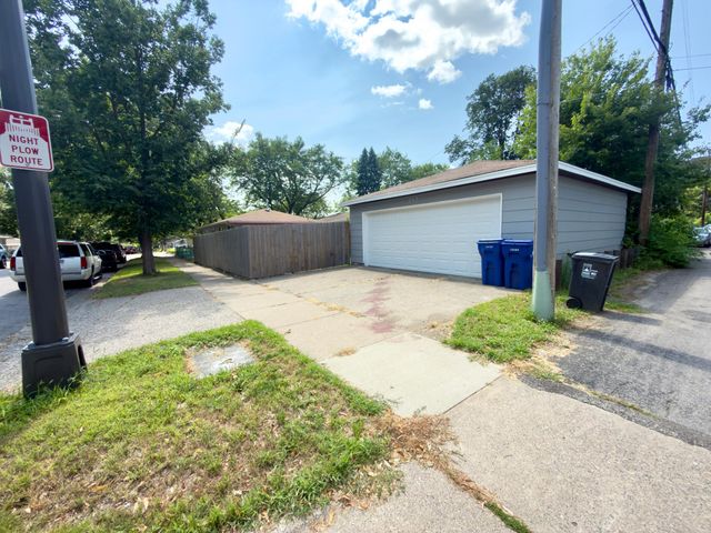 243 Winifred Street E, Saint Paul, MN 55107
